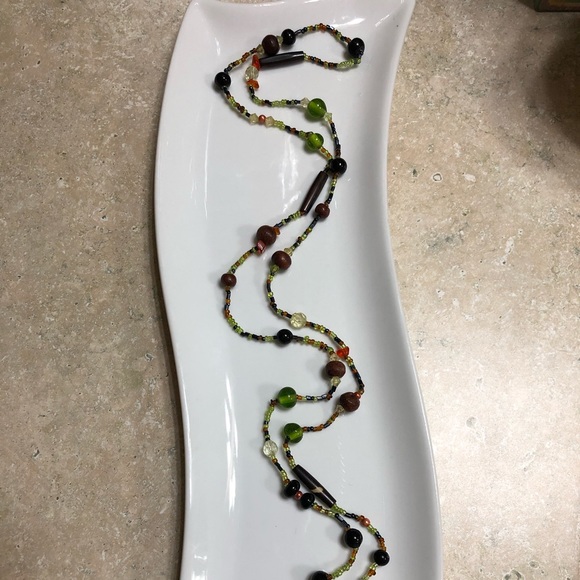 Glass and wood bead long necklace - Picture 2 of 4